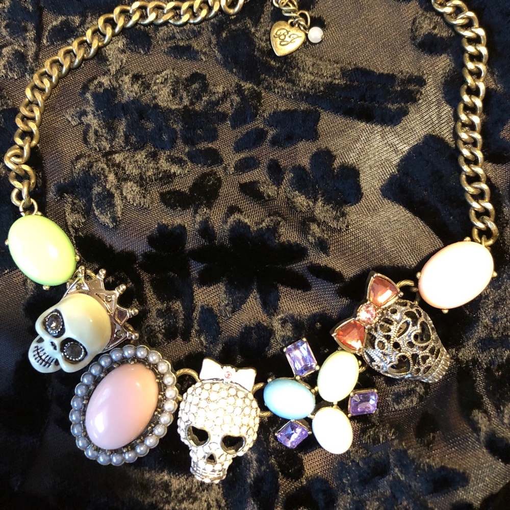 Betsy Johnson necklace